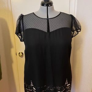 Woman's dress by Simply Be, black with skyline, sheer top & puff sleeves